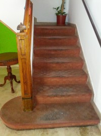 Presupuesto tapizado de escalera